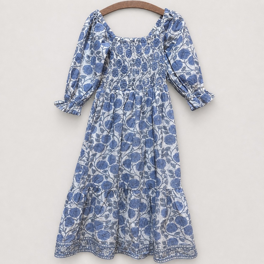 Victoria Dunn Dress Size XS Blue White Smocked Cotton Knee Length Preppy Cottage